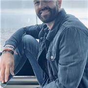 Profesor de Inglés con amplia experiencia y metodologías activas se ofrece para impartir la asignatura desde un nivel principiante hasta un avanzado